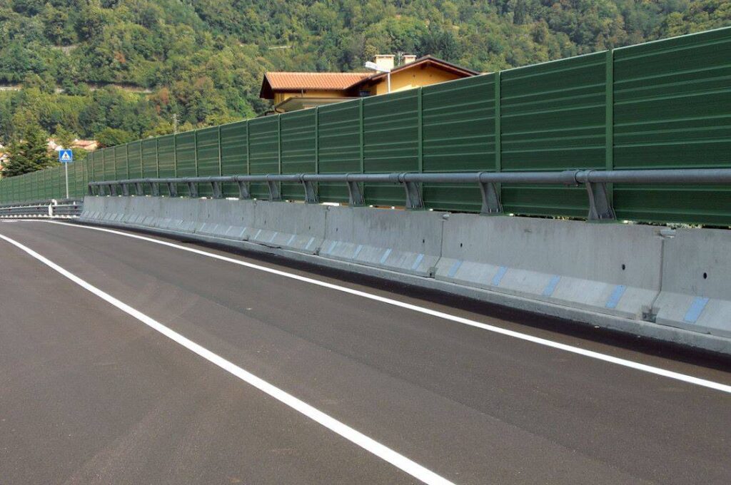 posa barriere stradali bordoponte per variante di Torrebelvicino (ex S.S. 46)